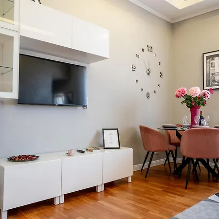 Interno 39 - San Pietro