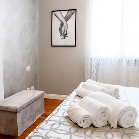 Interno 39 - San Pietro Apartmán