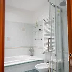Interno 39 - San Pietro Rom
