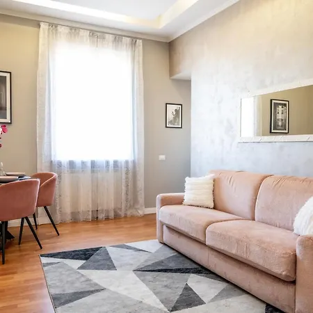 Interno 39 - San Pietro *